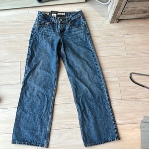 Levi’s Low Loose Jeans